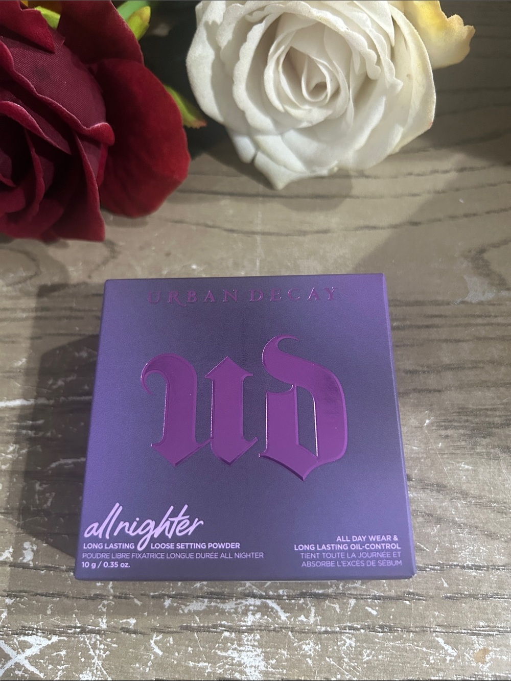 Urban Decay All Nighter Loose Setting Powder in Metallic Purple Box